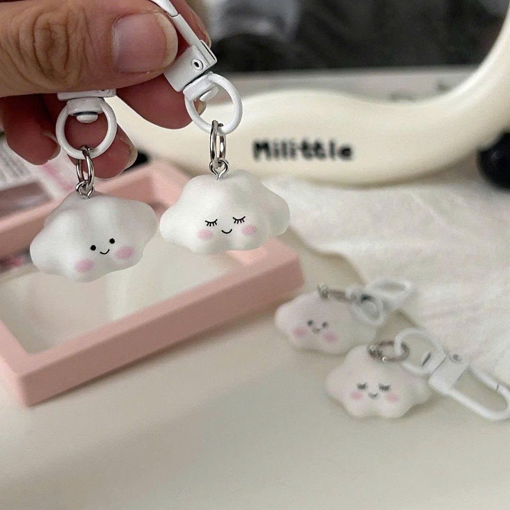 ** Dây đeo điện thoại mini đám mây trăng rằm