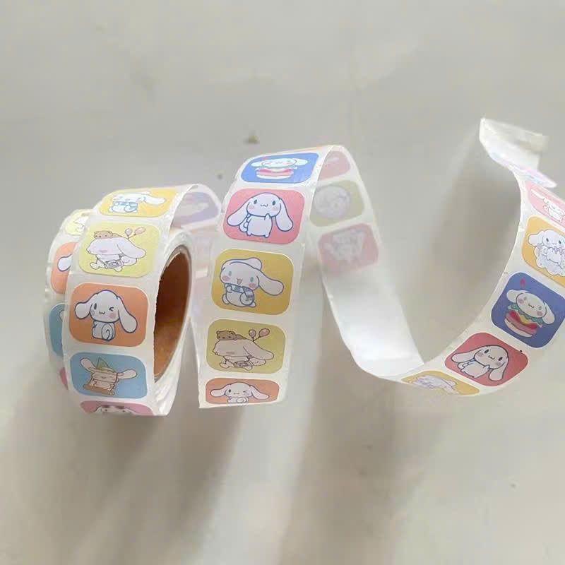 ** Cuộn sticker 300 cún Sanrio tai đen/trắng