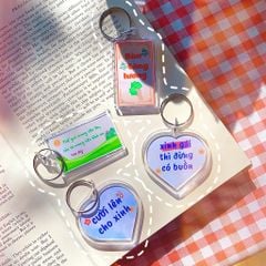 ** Móc khóa mica in câu nói động lực