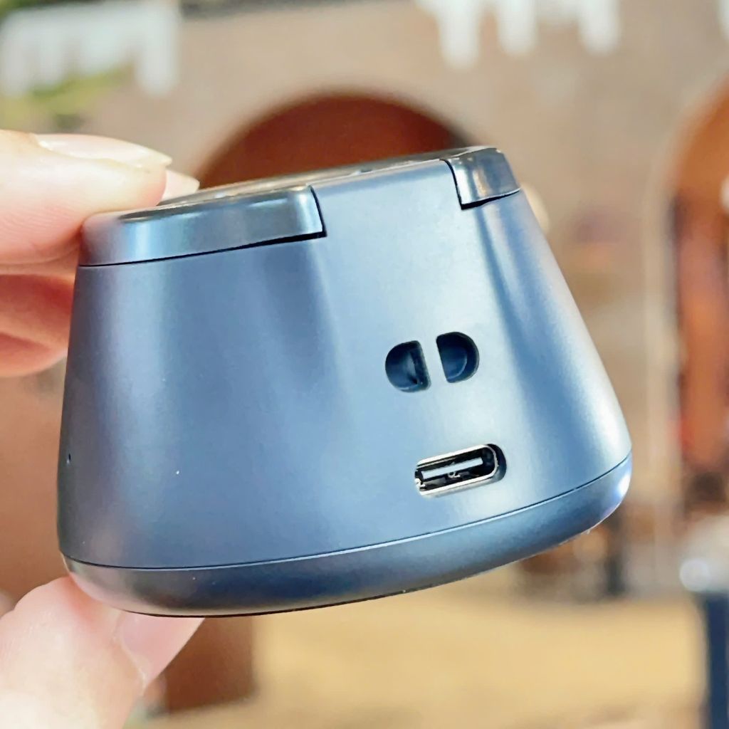 ** Loa Bluetooth Remax RB-M02