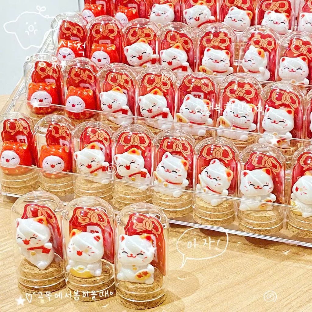 ** Ống mèo thần tài thủy tinh