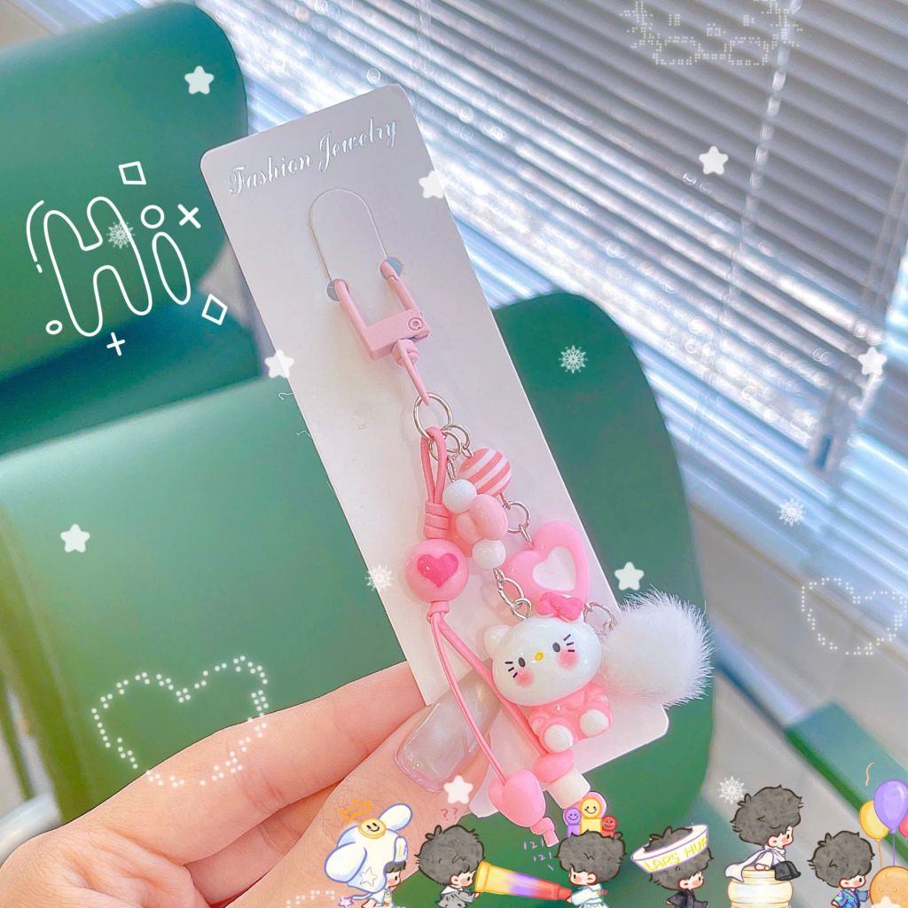 ** Móc khóa chùm Kitty hồng charm bông
