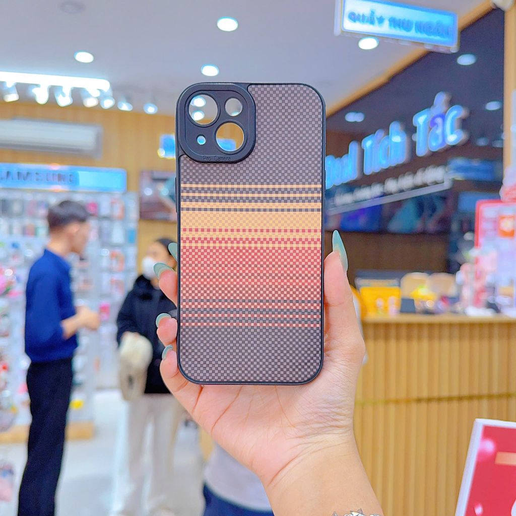 ** Ốp IP 15 Plus dẻo lưng giả da họa tiết Pixel