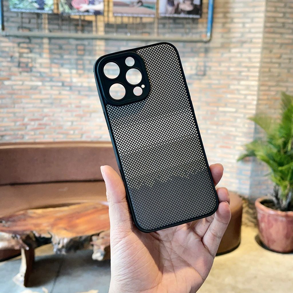 ** Ốp IP 12 Pro Max dẻo lưng giả da họa tiết Pixel