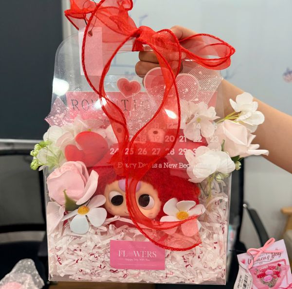 ** Hộp quà Baby Three hải sản nơ đỏ