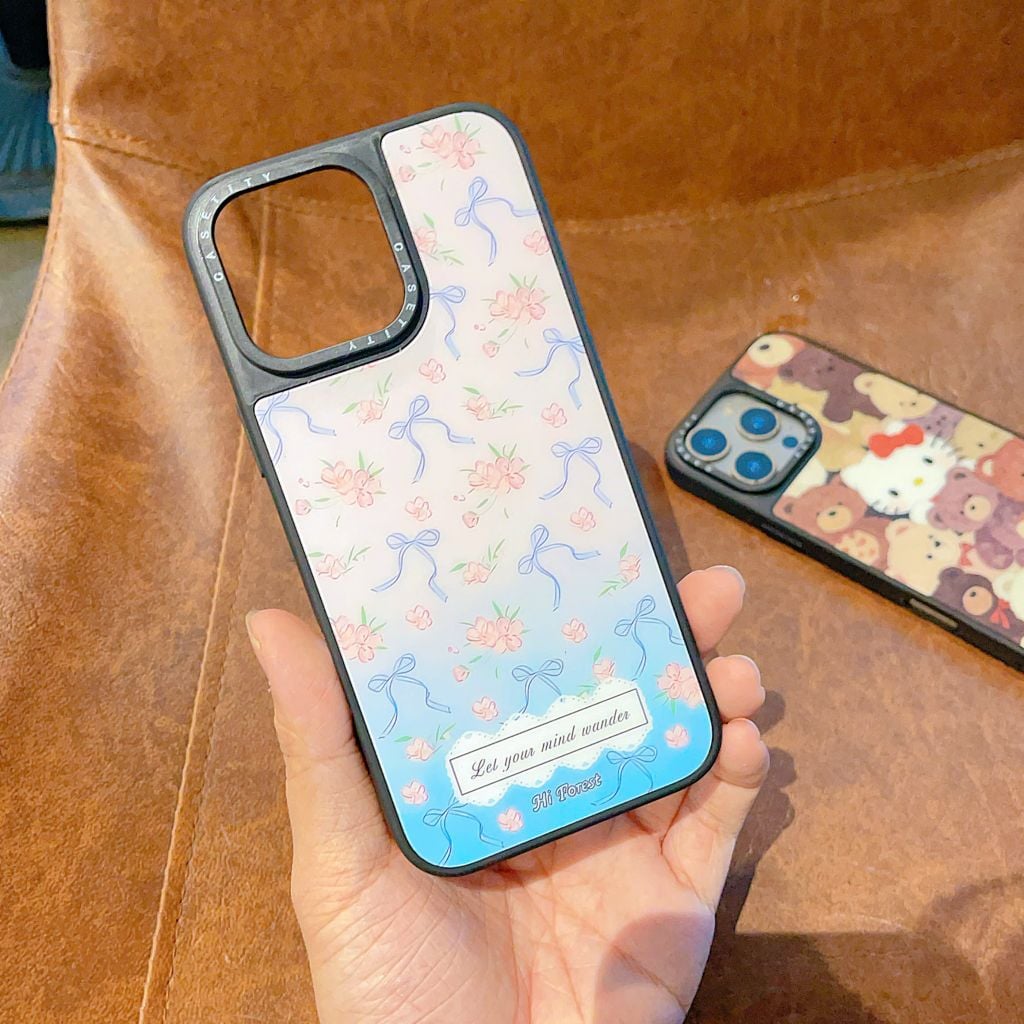 Ốp IP 16 Pro nhám đen camera Casetify
