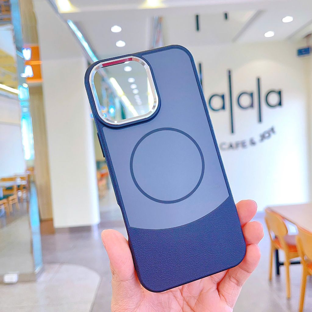 ** Ốp IP 15 Pro Max phối vân da viền camera bạc magsafe