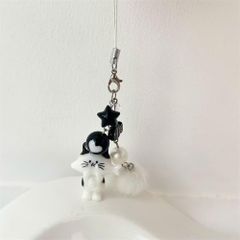 ** Móc khóa mèo đầu cá ngang kèm charm bông