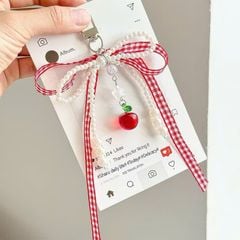 ** Móc khóa chùm trái dâu nơ vải mix nơ ngọc trai
