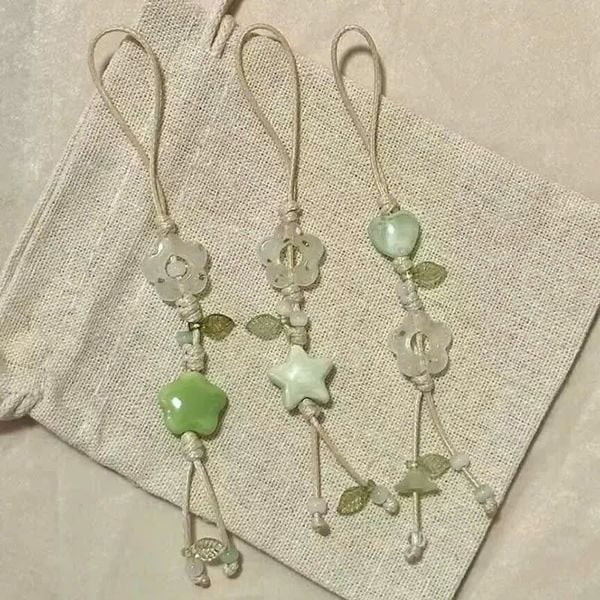 ** Dây đeo điện thoại hoa thạch ngôi sao tone xanh lá