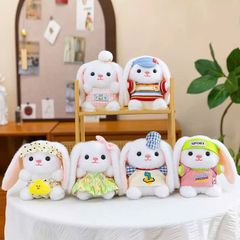 ** Móc khóa bông thỏ trắng đội nón và áo hương thơm