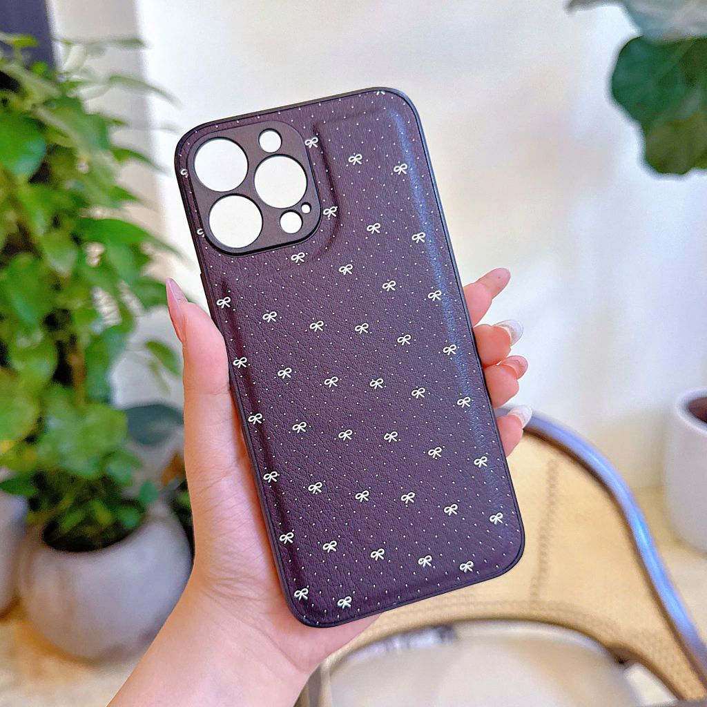 Ốp IP 16 Pro vân da phồng viền dẻo xi màu