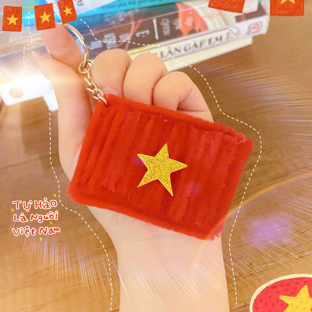 ** Móc khóa lá cờ kẽm nhung