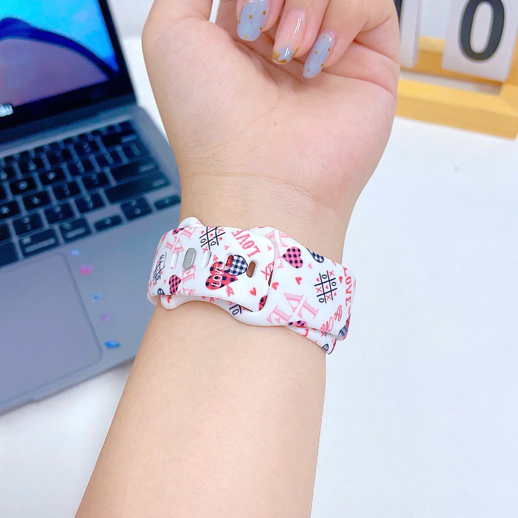 ** Dây Apple Watch silicon Love XOXO size 38/40/41