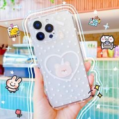 Ốp iPhone 12 Pro Max dẻo trong chấm bi hồng in mặt gấu nâu