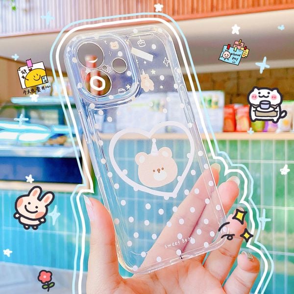 Ốp iPhone 11 6.1 dẻo trong chấm bi hồng in mặt gấu nâu