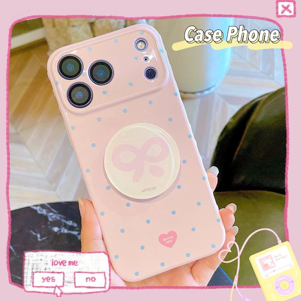 ** Ốp iPhone 17 Pro dẻo hồng chấm bi xanh kèm pop tròn