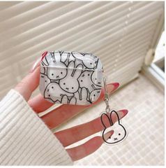 ** Case Airpods Pro nét vẽ mặt thỏ Miffy đen