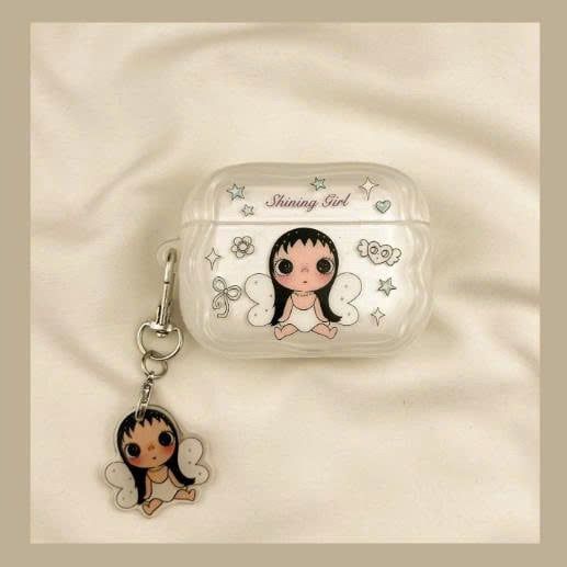 ** Case Airpods Pro 3 Shining Girl cô bé mắt to đeo cánh bướm