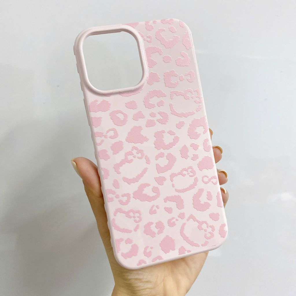 Ốp iPhone 15 Pro Max dẻo viền tim
