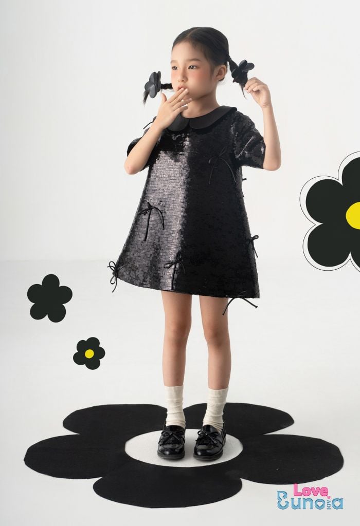 LE20 - Váy Sequin có tay cổ sen cho bé gái