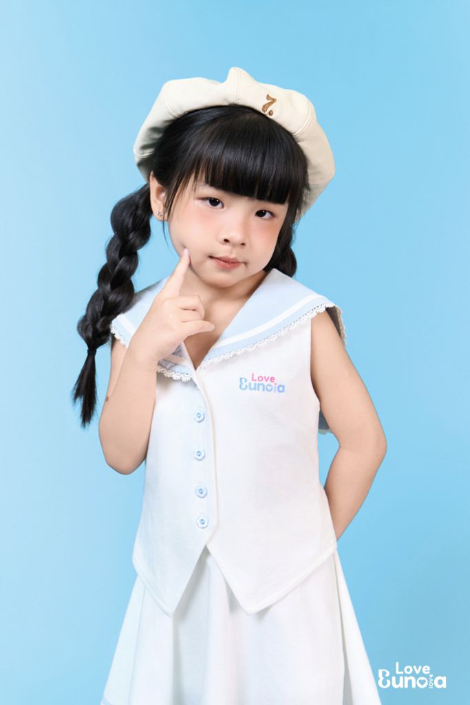 LE47 - Áo gile màu trắng cổ thủy thủ cho bé gái