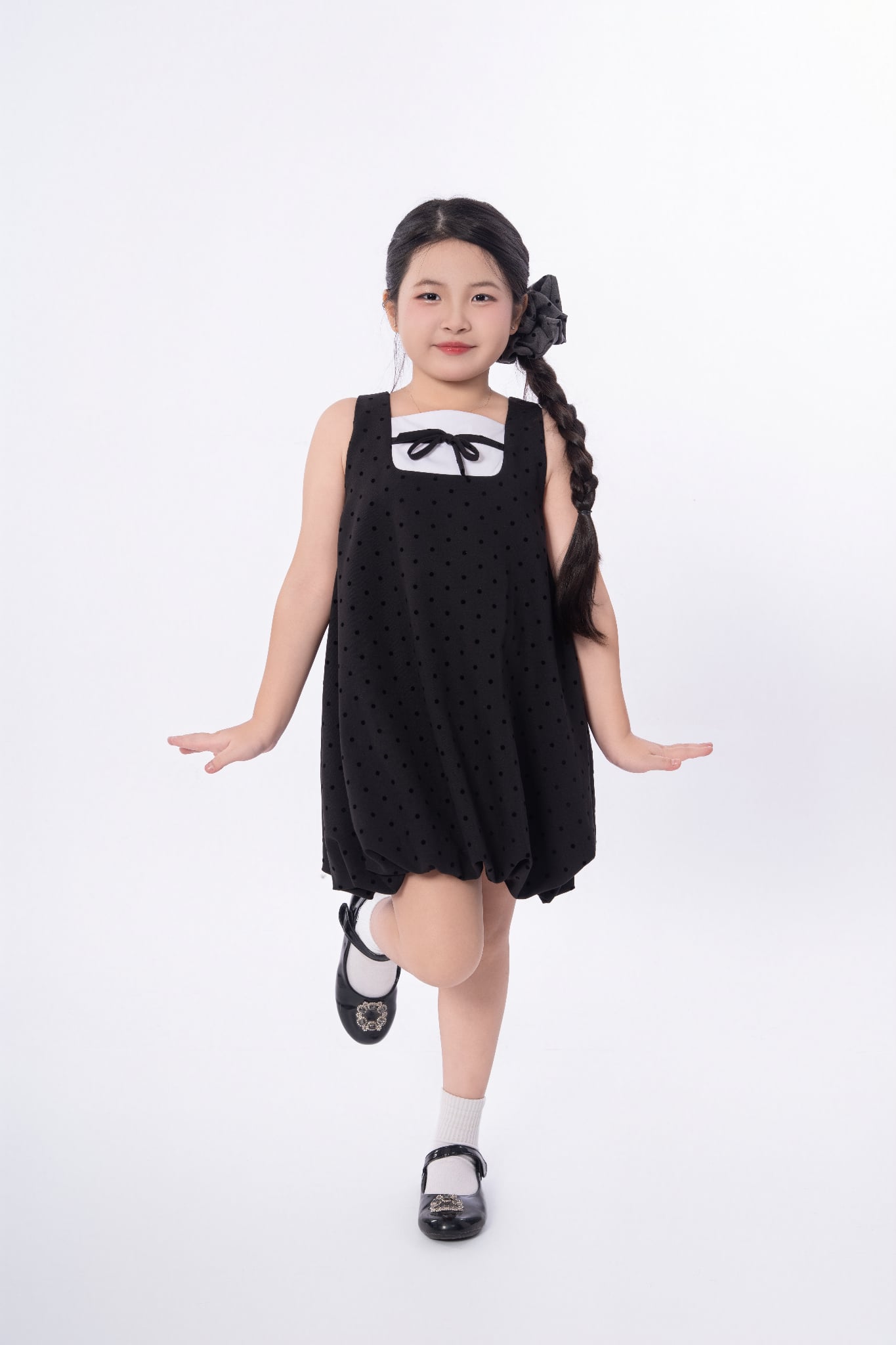LE104 - Đầm Váy bí vải chấm bi phối nơ thủ công - Love Eunoia