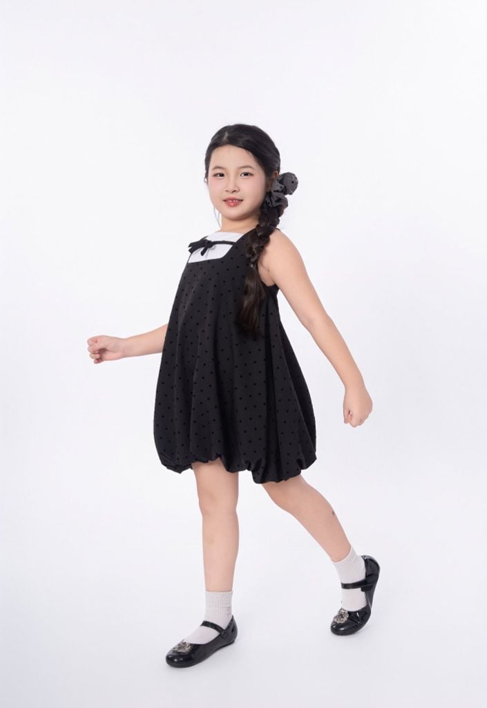 LE104 - Đầm Váy bí vải chấm bi phối nơ thủ công