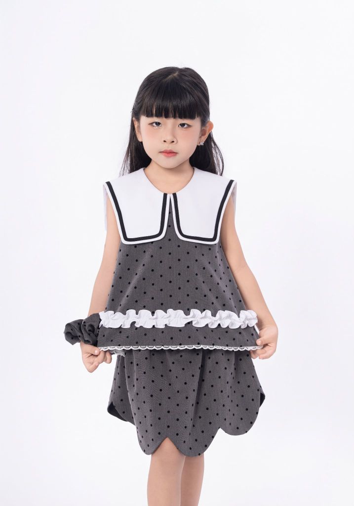 LE109/110 - Set bộ Áo thủy thủ kèm Váy cánh hoa chấm bi