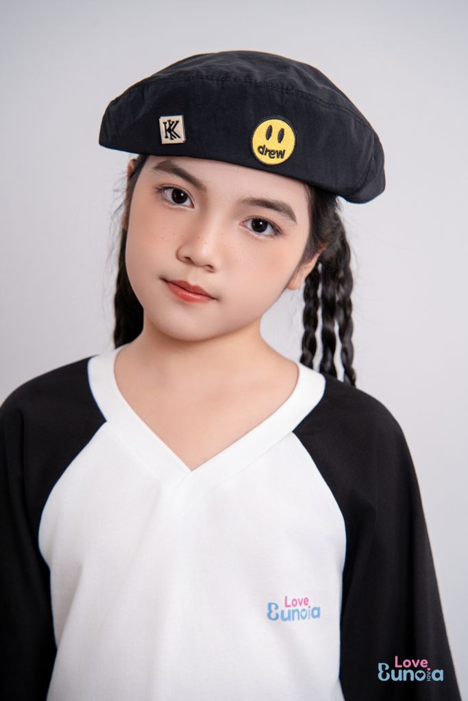 LE57 - Áo Swearter Cổ V Phối Màu