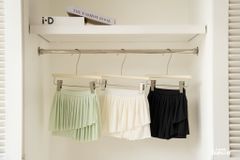LE34 - Chân váy xếp ly tầng chéo