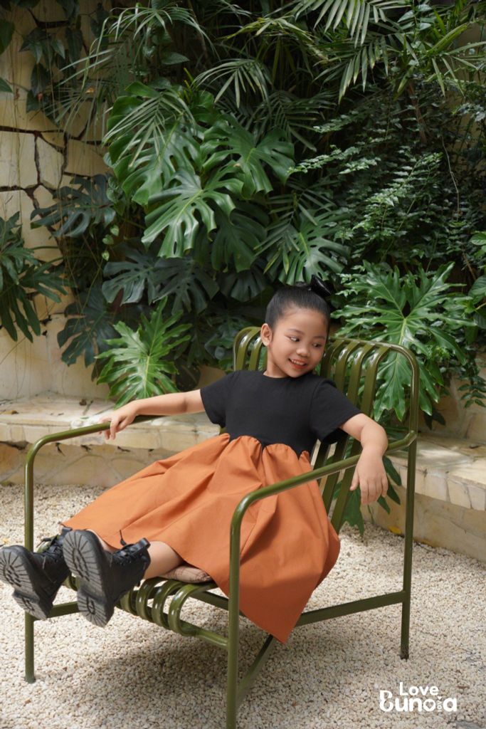 LE37 - Váy dài nhều múi cho bé gái