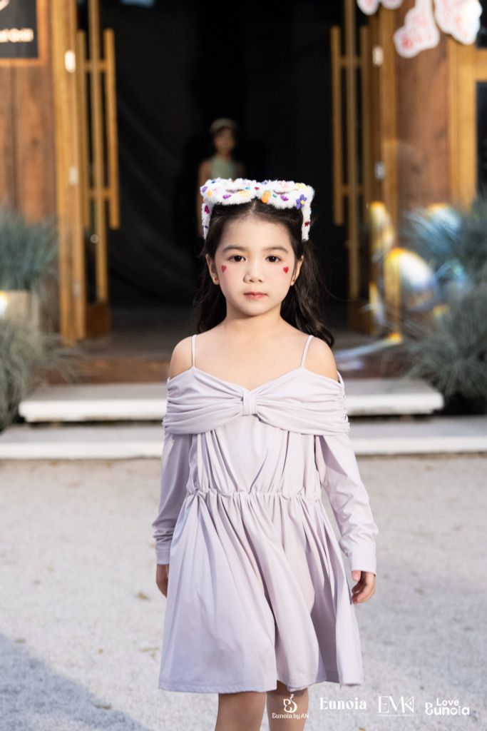 LE56 - Váy Thun Xếp Nhún Trễ Vai