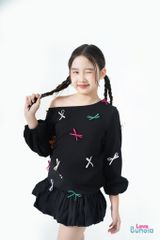 LE22 - Áo lệch vai gắn nơ nhỏ cho bé gái