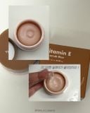  Tẩy Da Chết Môi kết hợp giữa vitamin E và hạt gạo làm mềm và dưỡng môi mịn màng The Face Shop Vitamin E Lip Scrub Rice (14 g) 