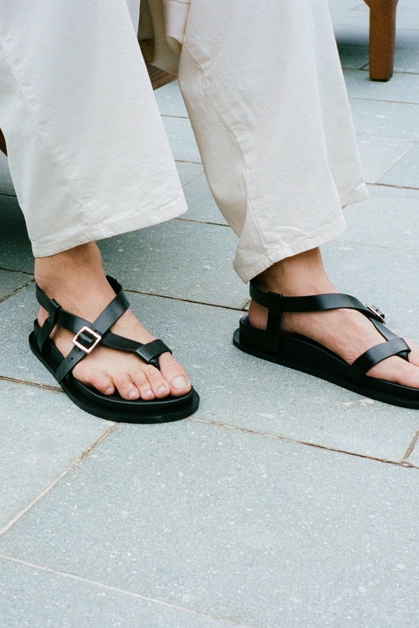  GÀI SANDALS 