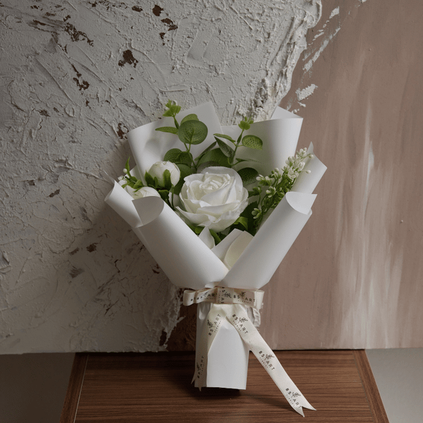  HỒNG TRẮNG LÁ TÁO 1 BÔNG 