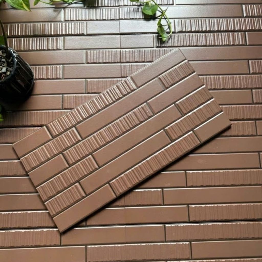 Gạch ốp men mờ trang trí sọc ITO-VG206 25x50