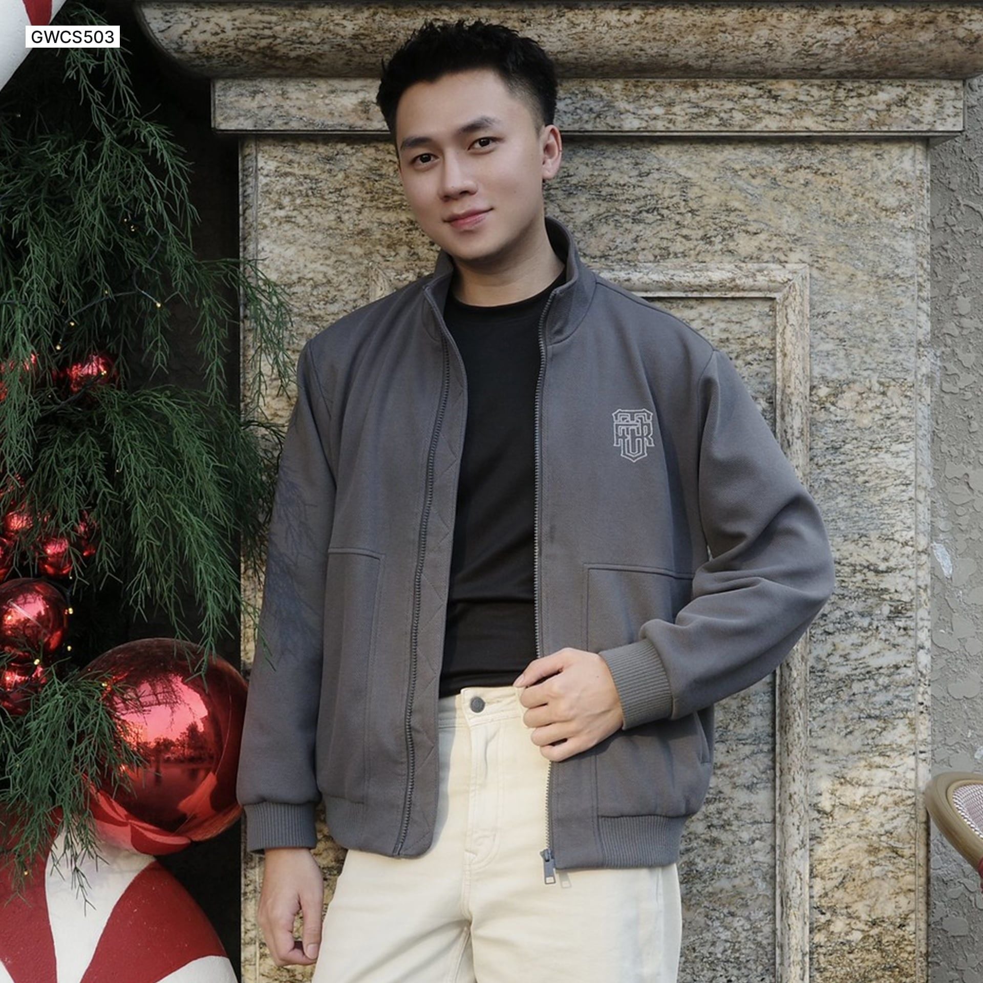  Áo khoác nỉ cổ cao thêu logo ngực GWCS503 