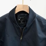  Áo khoác khaki 2 lớp chần bông cổ bomber thêu logo mặt sau GWCJ503 