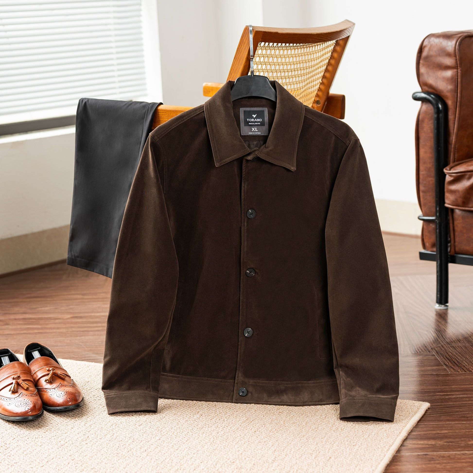  Áo khoác da lộn basic cổ bẻ cúc khắc logo GWCL501 