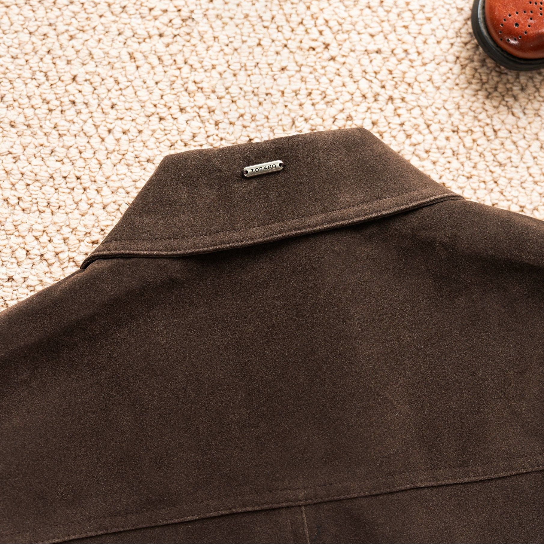  Áo khoác da lộn basic cổ bẻ cúc khắc logo GWCL501 