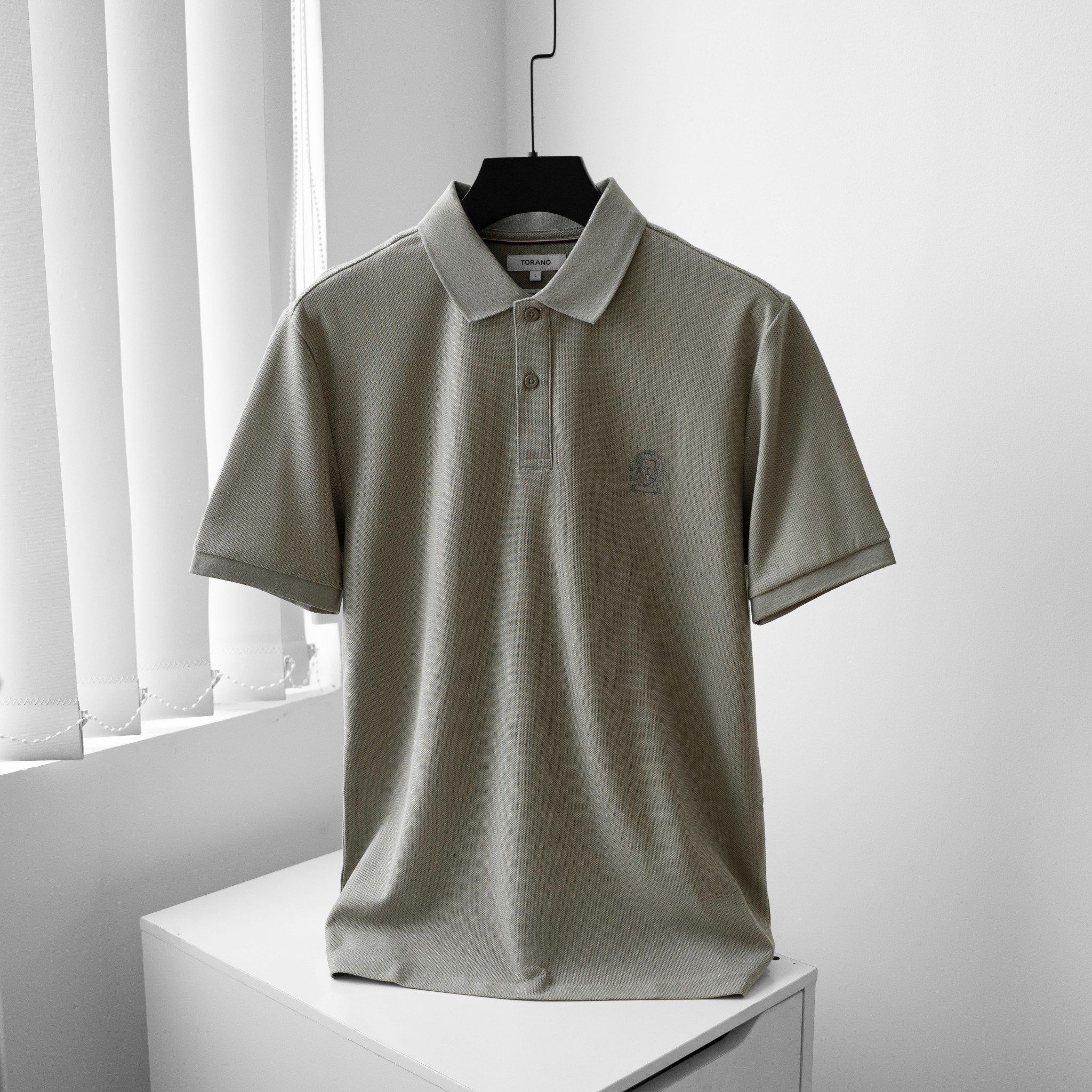  Áo polo trơn thêu logo ngực GSTP601 