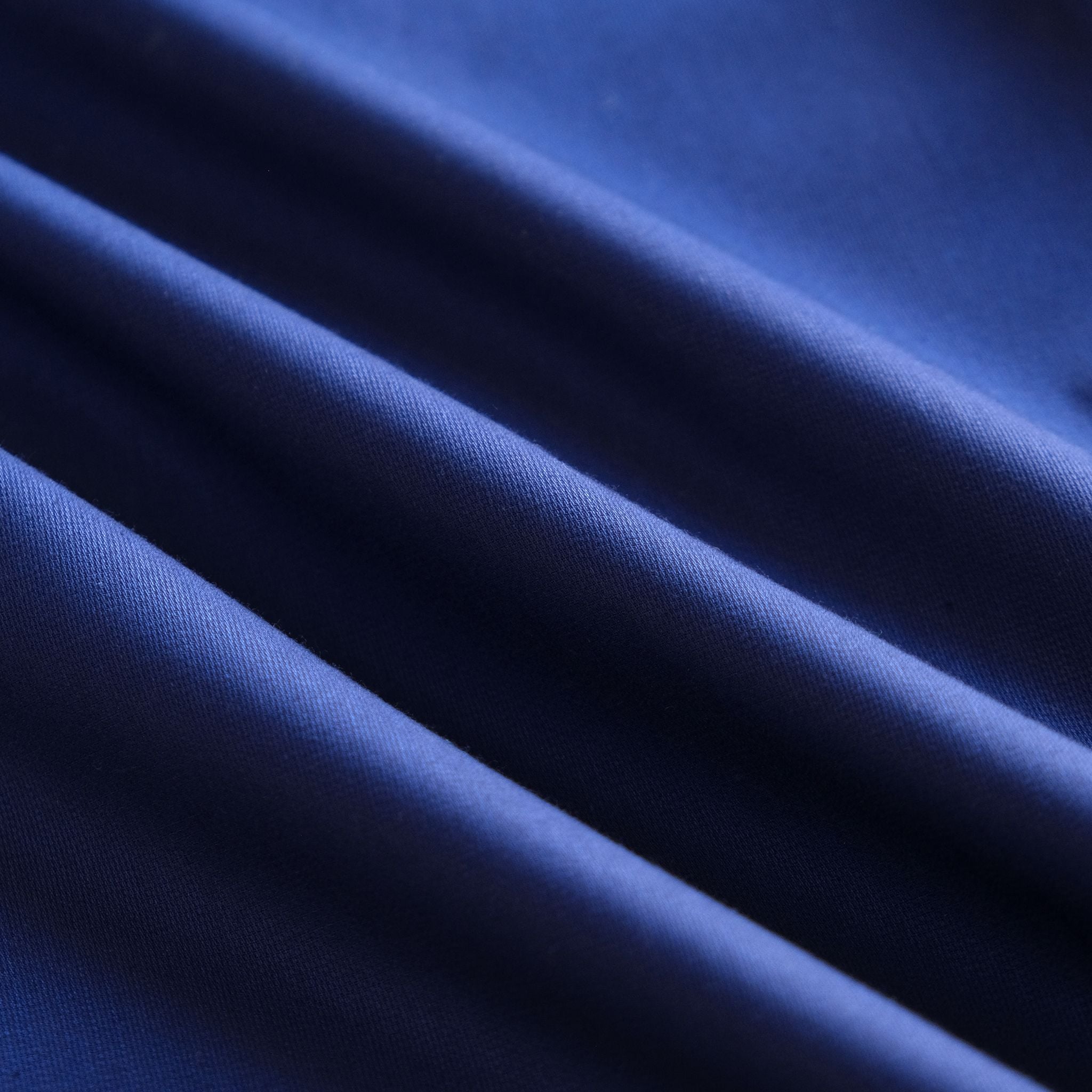  Sơ mi dài tay trơn, thêu logo ở măng xét tay GATB028 