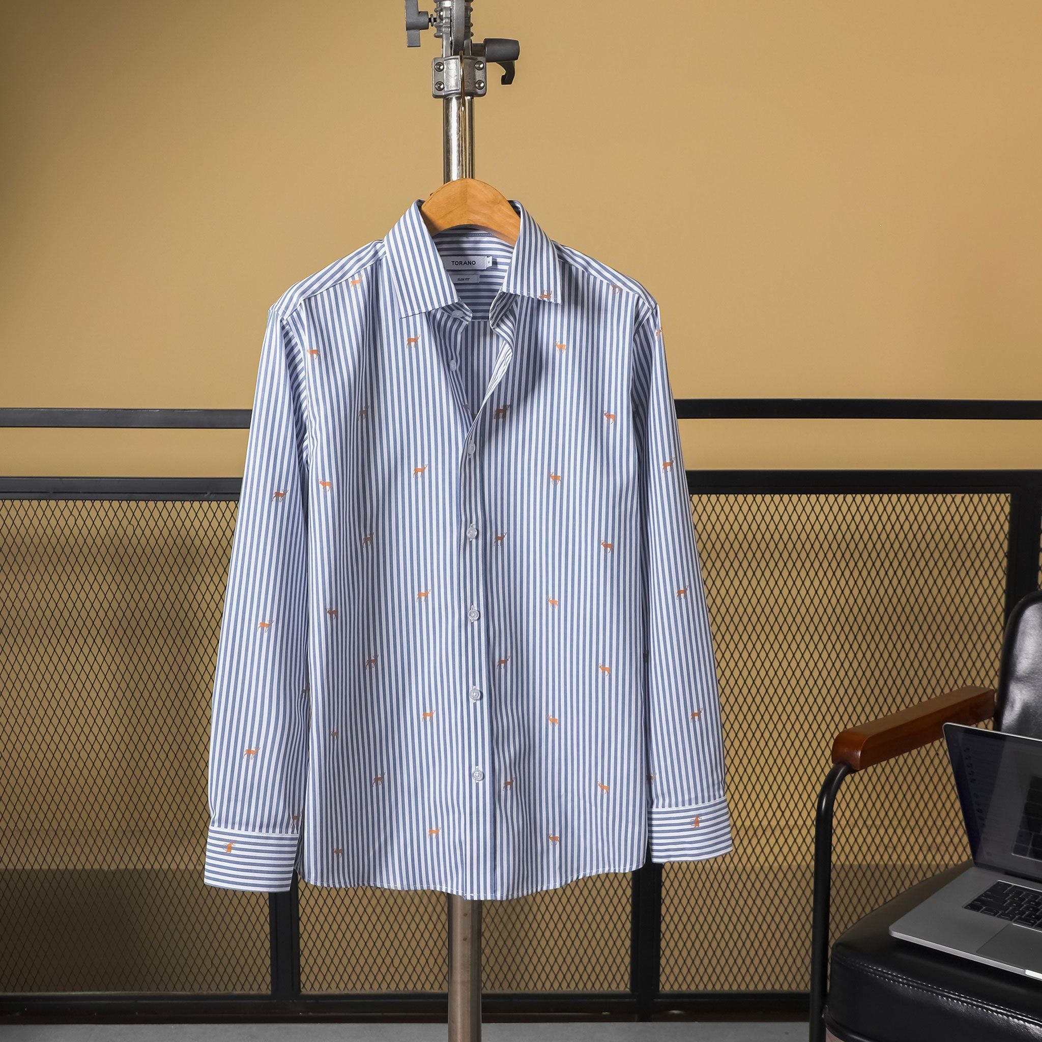  Sơ mi dài tay kẻ họa tiết premium thêu logo ở thép tay GATB504 