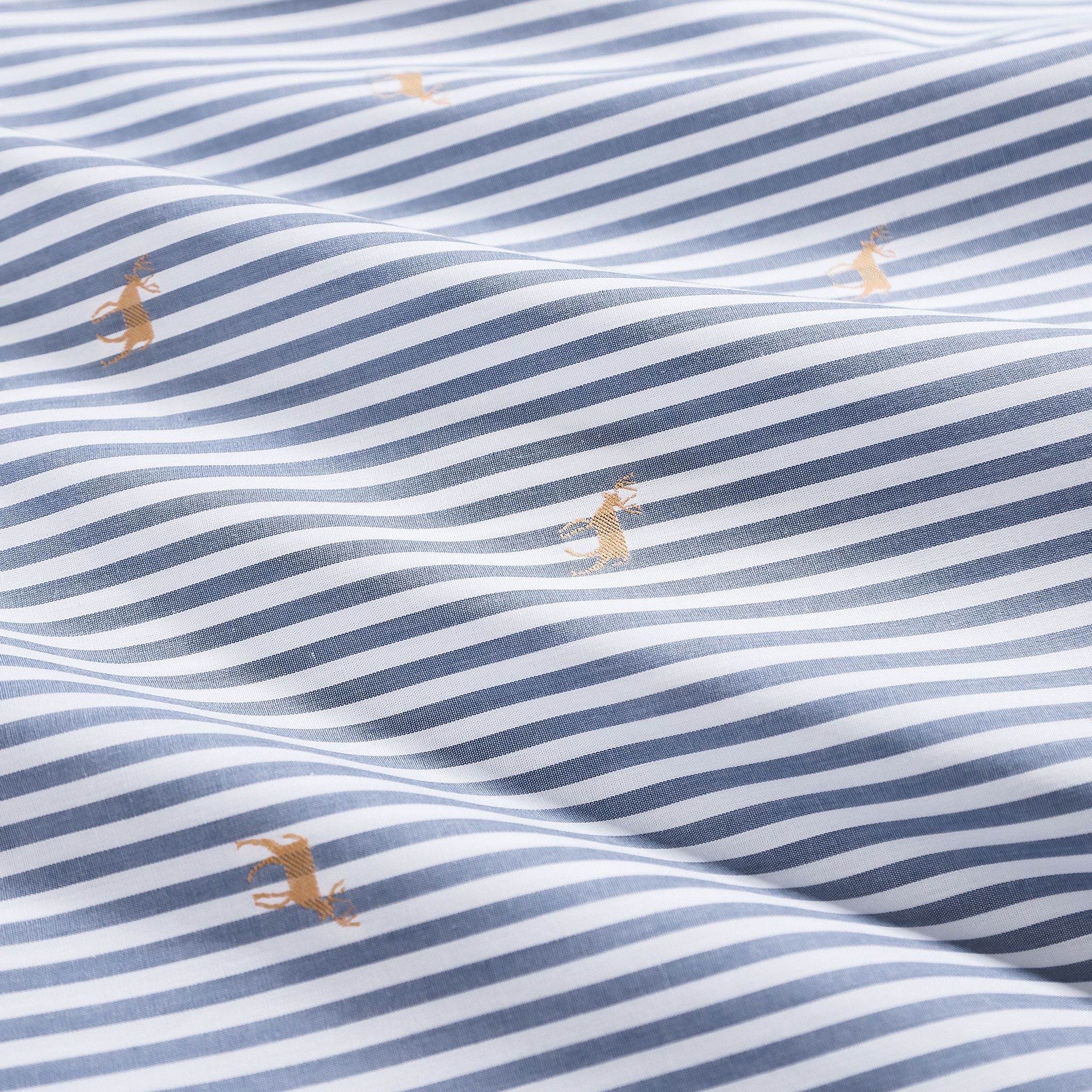  Sơ mi dài tay kẻ họa tiết premium thêu logo ở thép tay GATB504 