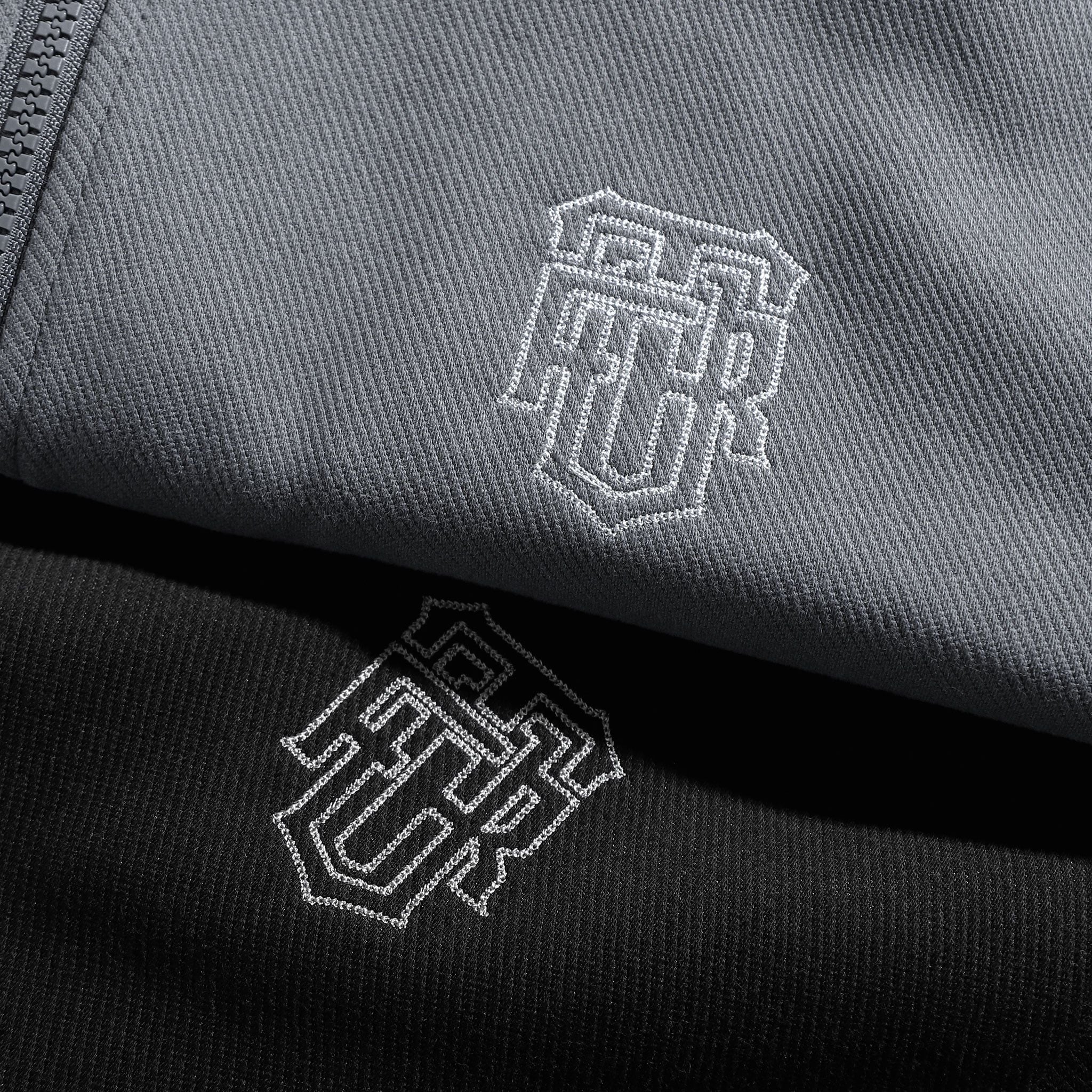  Áo khoác nỉ cổ cao thêu logo ngực GWCS503 