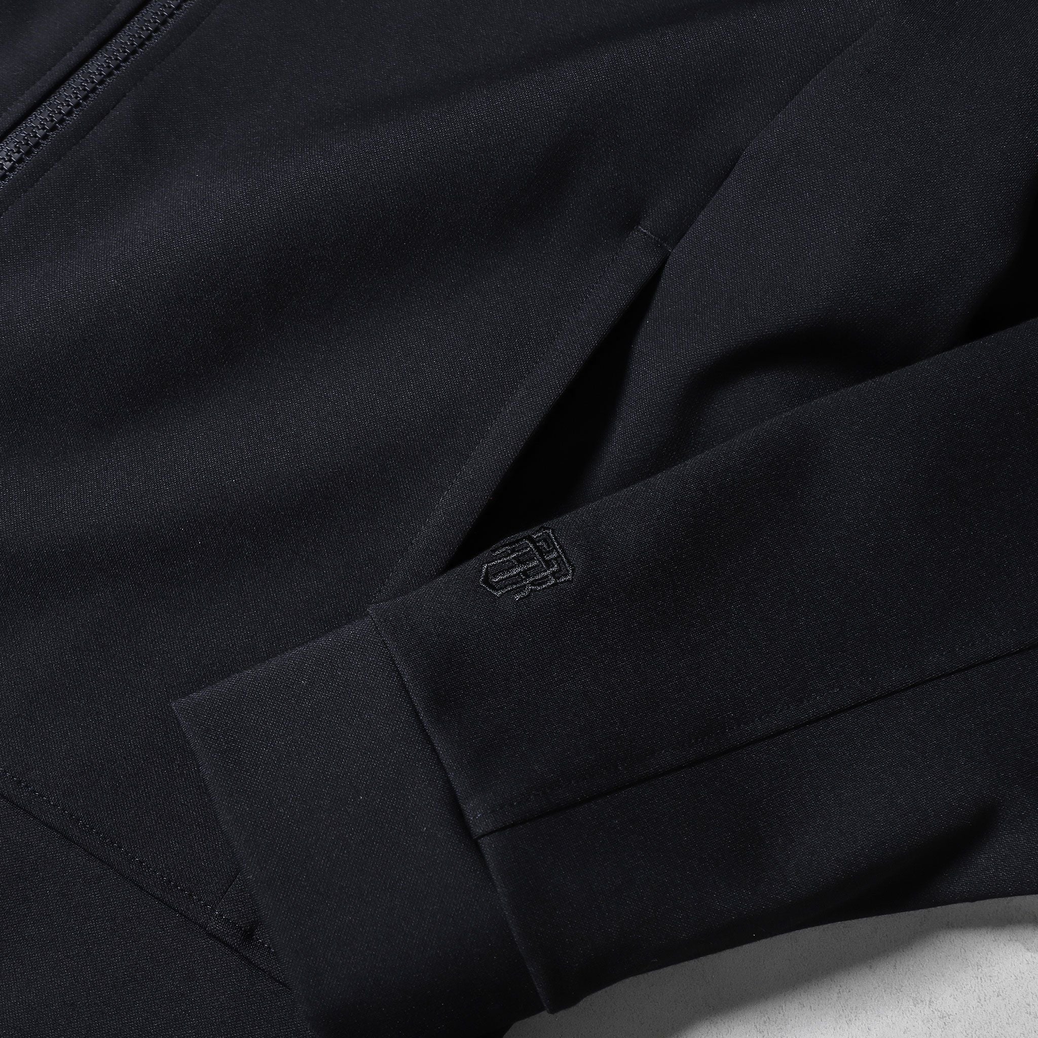  Áo khoác nỉ bộ trơn cổ bẻ thêu logo ở tay áo GWCS821 - GWBS821 