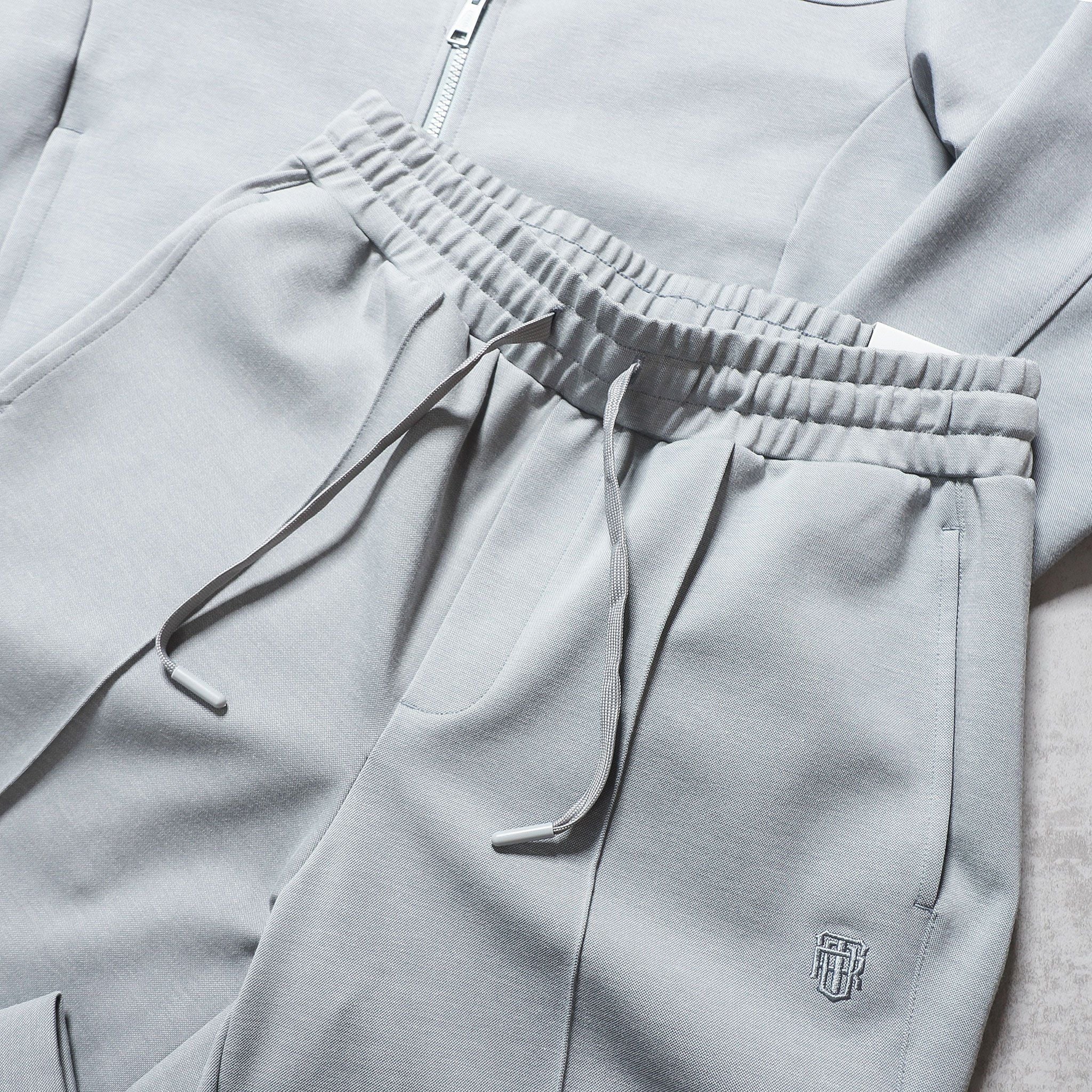  Áo khoác nỉ bộ trơn cổ bẻ thêu logo ở tay áo GWCS821 - GWBS821 