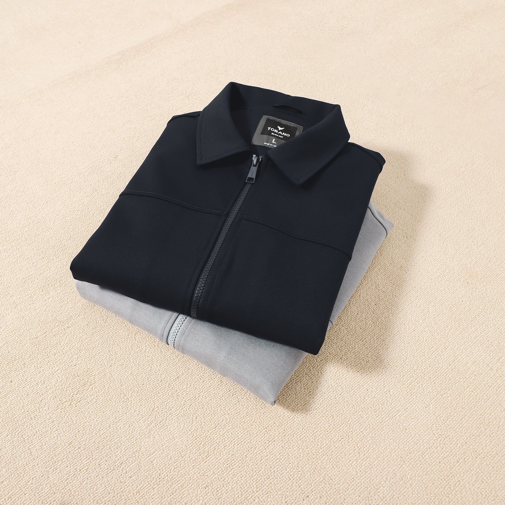  Áo khoác nỉ bộ trơn cổ bẻ thêu logo ở tay áo GWCS821 - GWBS821 